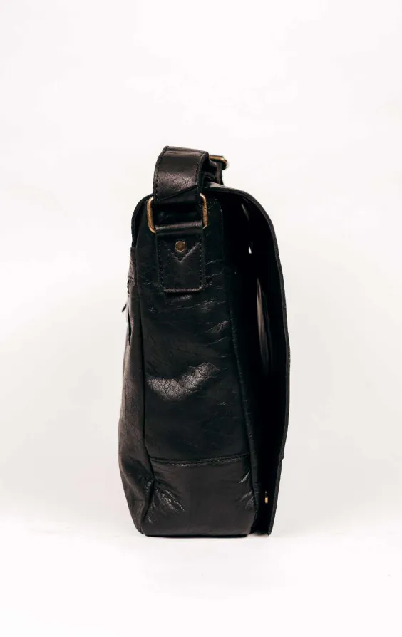Black Leather Large Messenger Bag - photo 3 Black Leather Large Messenger Bag - photo 3
