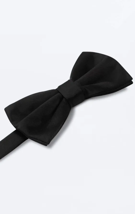 Black Bow Tie (Pre-Tied & Self-Tie) - photo 1 Black Bow Tie (Pre-Tied & Self-Tie) - photo 1