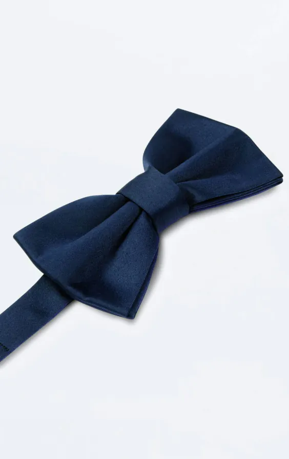 Navy Blue Bow Tie (Pre-Tied & Self-Tie) - photo 1 Navy Blue Bow Tie (Pre-Tied & Self-Tie) - photo 1