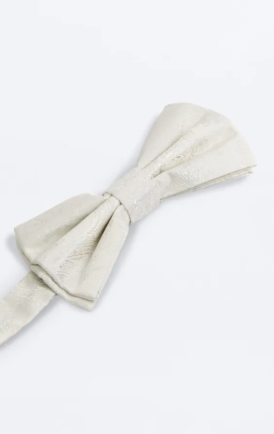 Ivory Paisley Bow Tie - photo 1 Ivory Paisley Bow Tie - photo 1