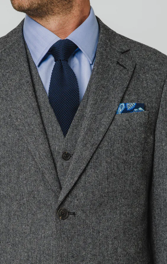 Grey Herringbone Tweed 3 Piece Suit - photo 2 Grey Herringbone Tweed 3 Piece Suit - photo 2