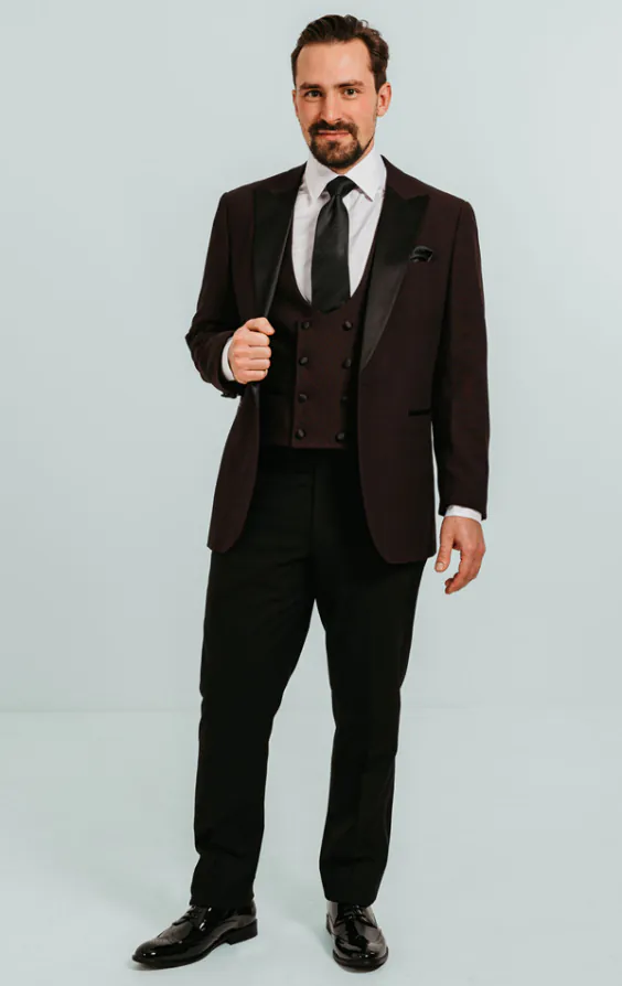 Burgundy 3 Piece Tuxedo with Peak Lapel & Black Trousers - photo 1 Burgundy 3 Piece Tuxedo with Peak Lapel & Black Trousers - photo 1