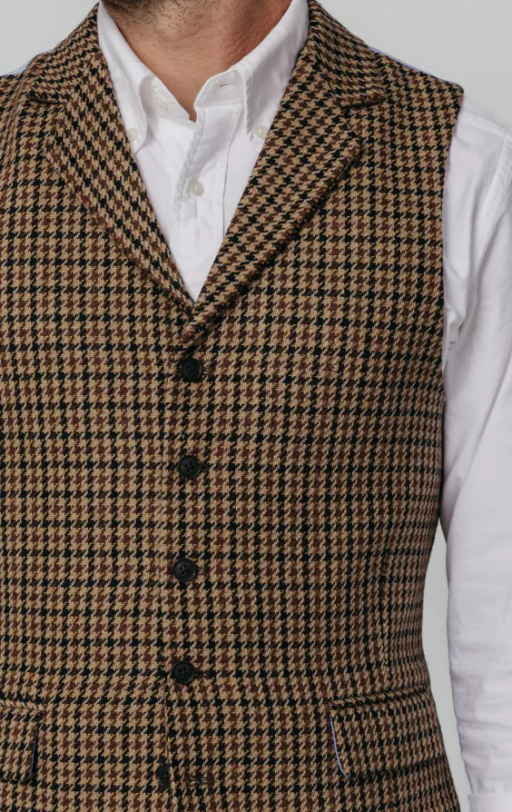 Brown Houndstooth Tweed Waistcoat thumbnail 3