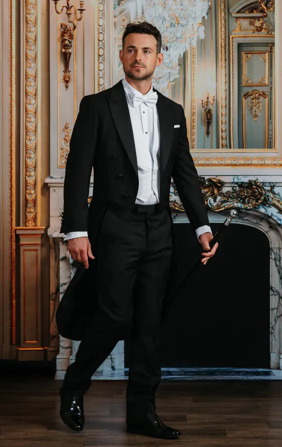 100% Wool White Tie 2 Piece Suit thumbnail 2